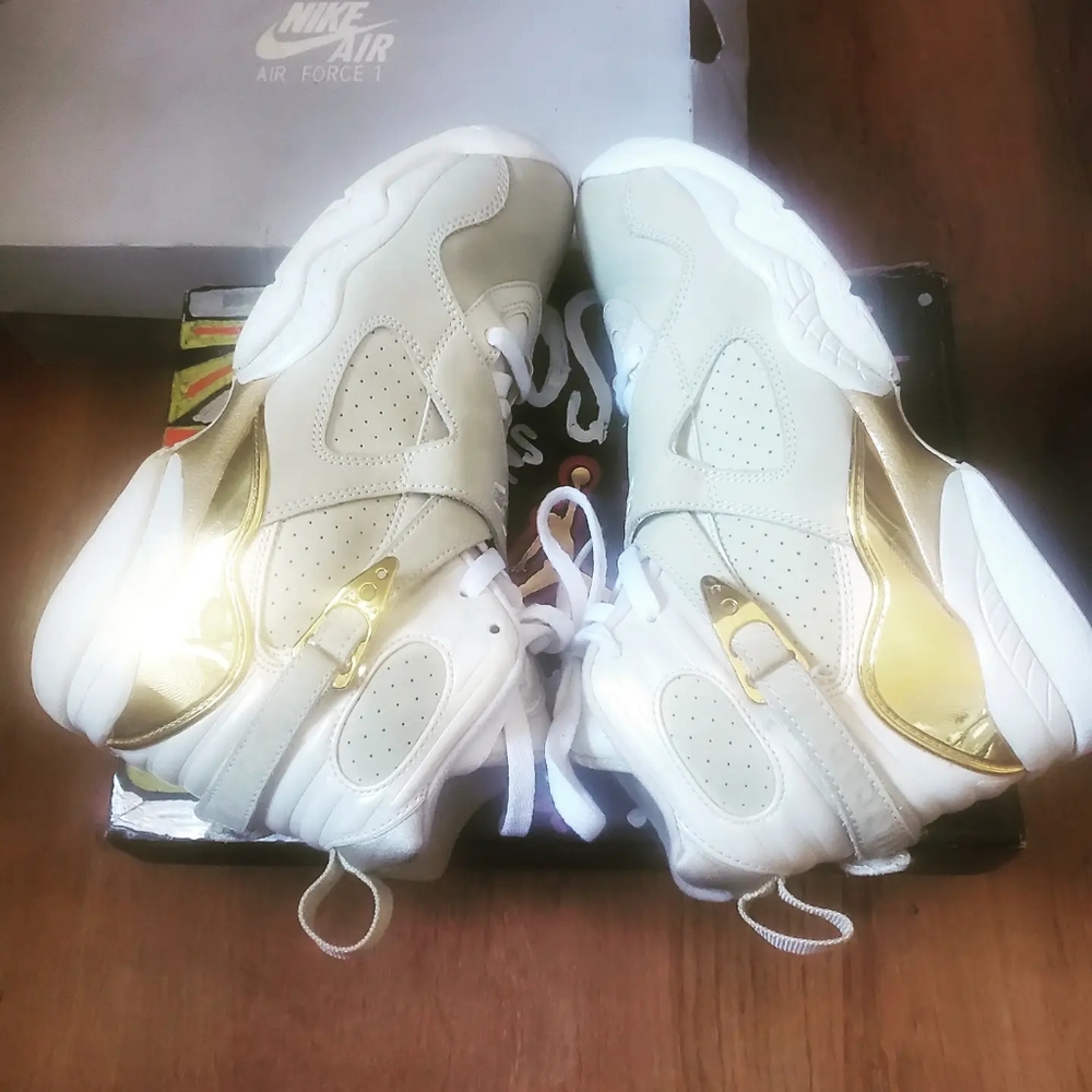 Champagne 8s